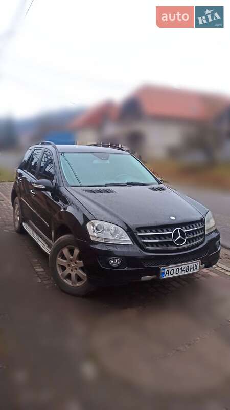 Mercedes-Benz M-Class 2007 Mercedes-Benz M-Class 2007