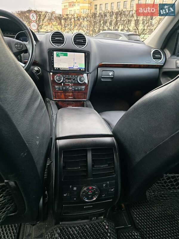 Внедорожник / Кроссовер Mercedes-Benz M-Class 2011 в Ивано-Франковске