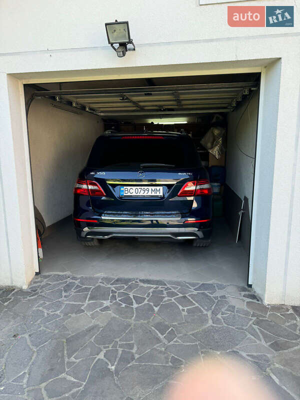 Внедорожник / Кроссовер Mercedes-Benz M-Class 2014 в Бродах