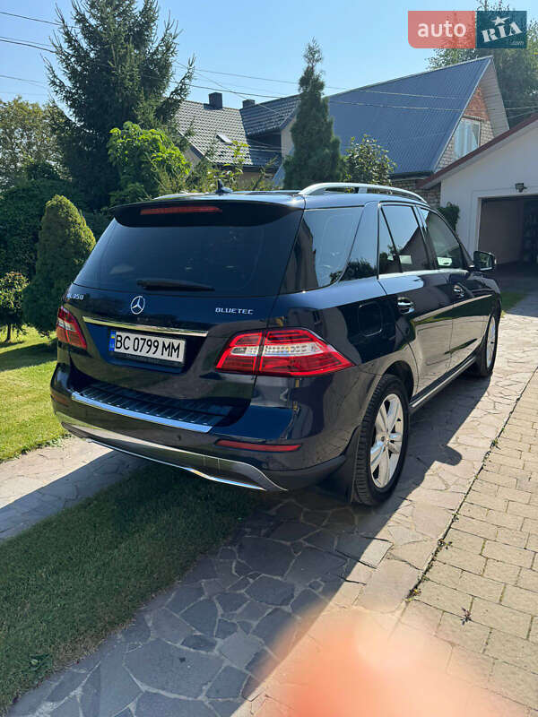 Внедорожник / Кроссовер Mercedes-Benz M-Class 2014 в Бродах