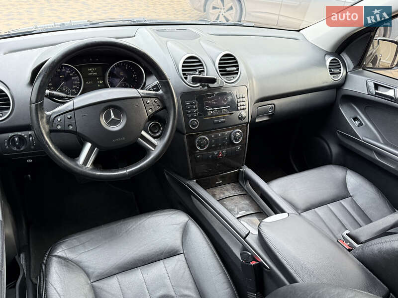 Внедорожник / Кроссовер Mercedes-Benz M-Class 2006 в Могилев-Подольске фото 18 Внедорожник / Кроссовер Mercedes-Benz M-Class 2006 в Могилев-Подольске