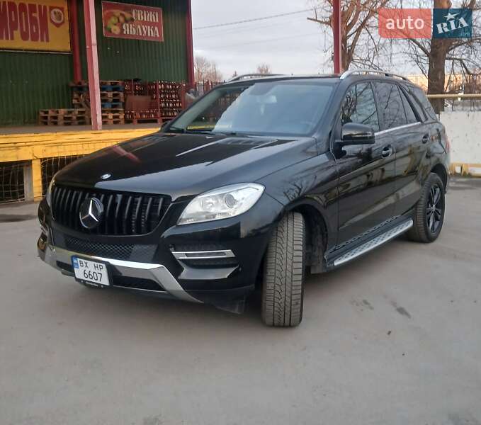 Внедорожник / Кроссовер Mercedes-Benz M-Class 2012 в Хмельницком