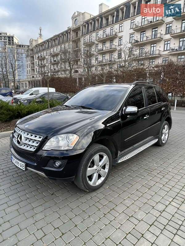 Внедорожник / Кроссовер Mercedes-Benz M-Class 2008 в Одессе