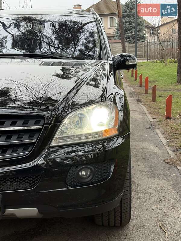 Внедорожник / Кроссовер Mercedes-Benz M-Class 2008 в Киеве