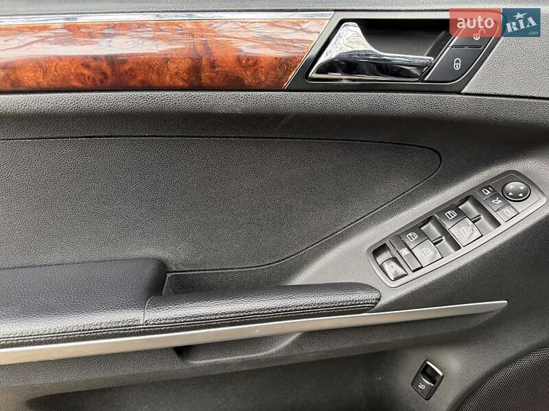 Внедорожник / Кроссовер Mercedes-Benz M-Class 2008 в Киеве