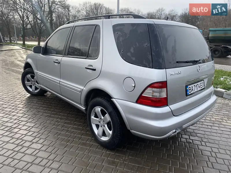 Mercedes-Benz M-Class