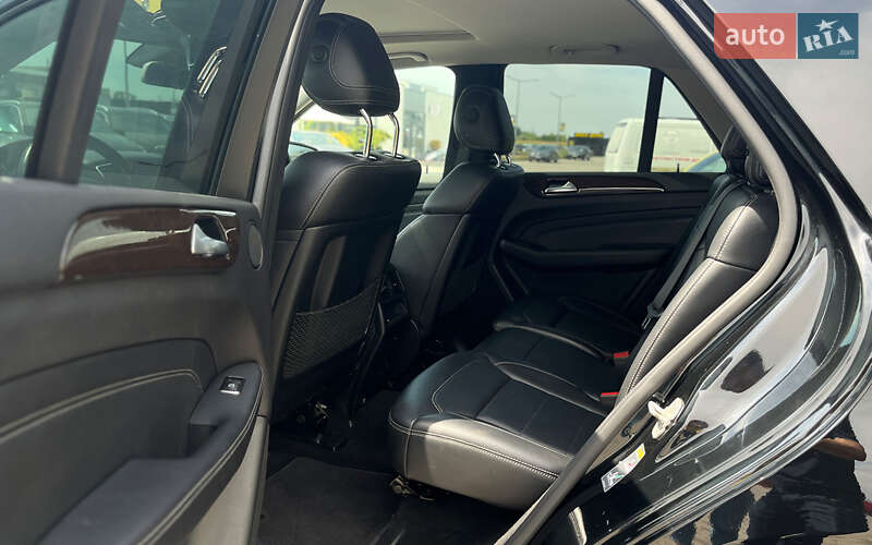 Внедорожник / Кроссовер Mercedes-Benz M-Class 2014 в Мукачево