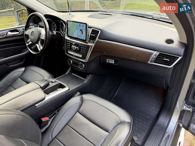 Внедорожник / Кроссовер Mercedes-Benz M-Class 2015 в Луцке