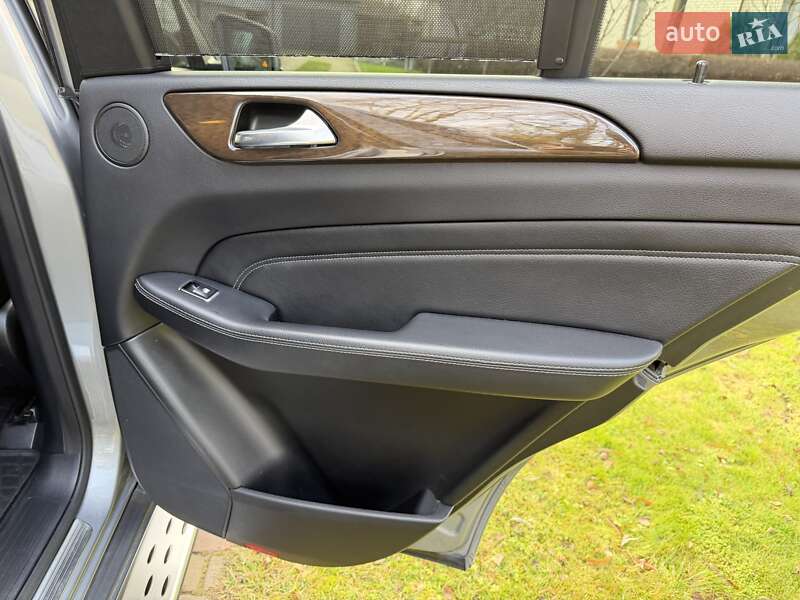 Внедорожник / Кроссовер Mercedes-Benz M-Class 2015 в Луцке