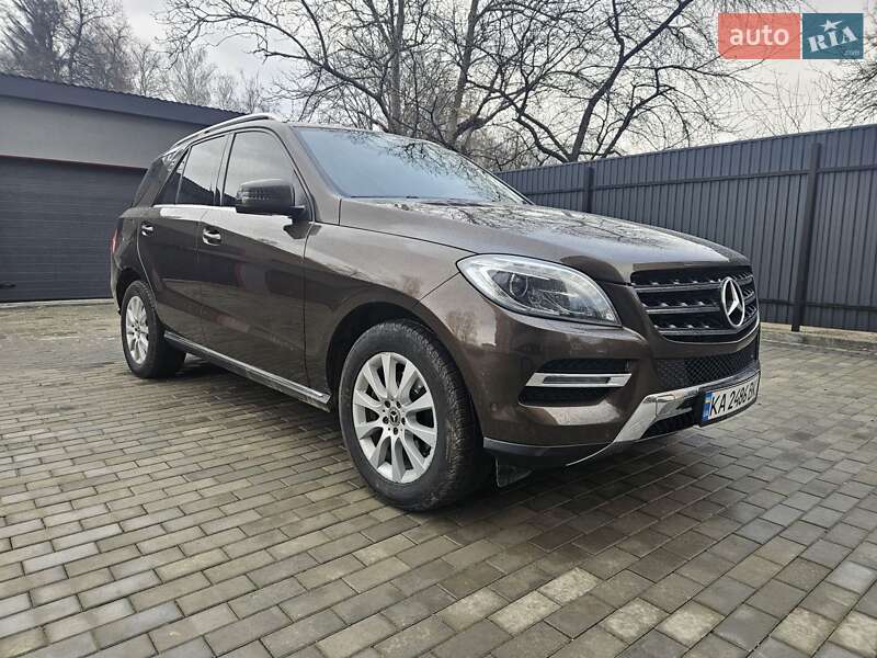 Внедорожник / Кроссовер Mercedes-Benz M-Class 2013 в Тернополе фото 3 Внедорожник / Кроссовер Mercedes-Benz M-Class 2013 в Тернополе