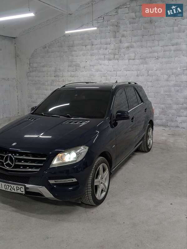 Позашляховик / Кросовер Mercedes-Benz M-Class 2012 в Львові