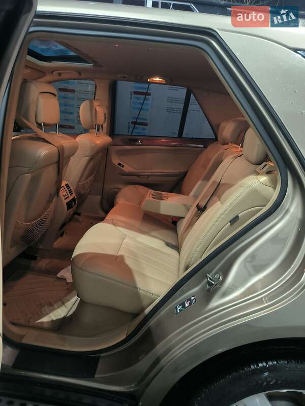 Внедорожник / Кроссовер Mercedes-Benz M-Class 2008 в Киеве