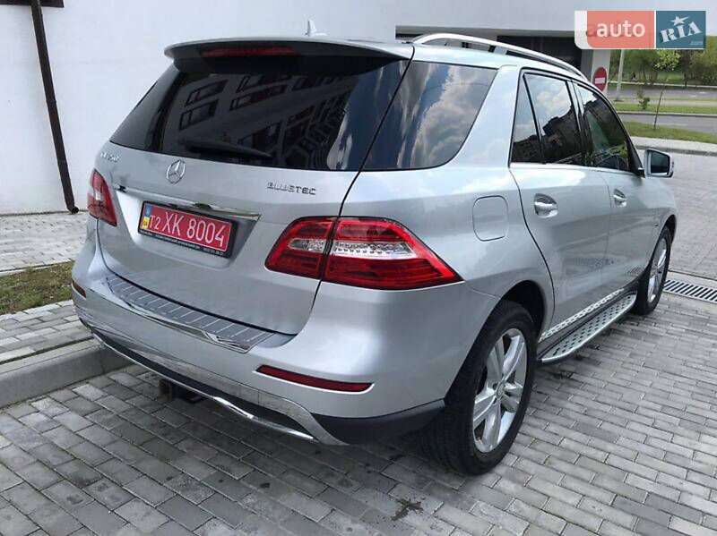 Внедорожник / Кроссовер Mercedes-Benz M-Class 2012 в Самборе