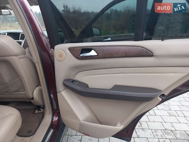 Позашляховик / Кросовер Mercedes-Benz M-Class 2013 в Львові