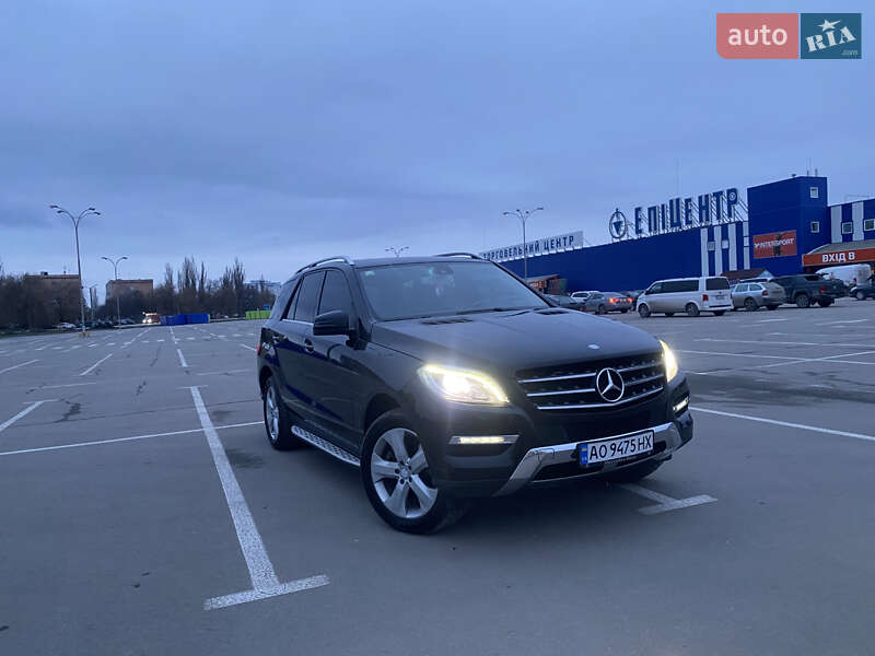Внедорожник / Кроссовер Mercedes-Benz M-Class 2012 в Каменец-Подольском
