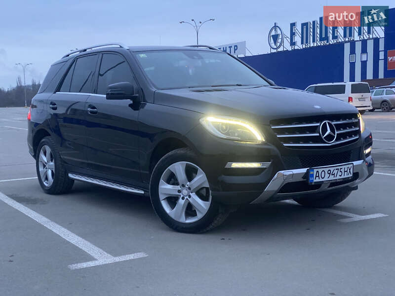 Внедорожник / Кроссовер Mercedes-Benz M-Class 2012 в Каменец-Подольском