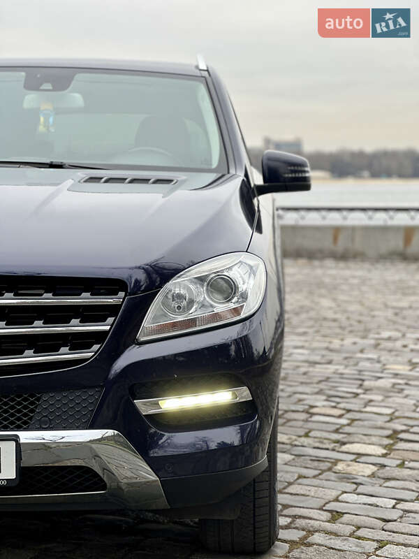Внедорожник / Кроссовер Mercedes-Benz M-Class 2012 в Киеве фото 7 Внедорожник / Кроссовер Mercedes-Benz M-Class 2012 в Киеве