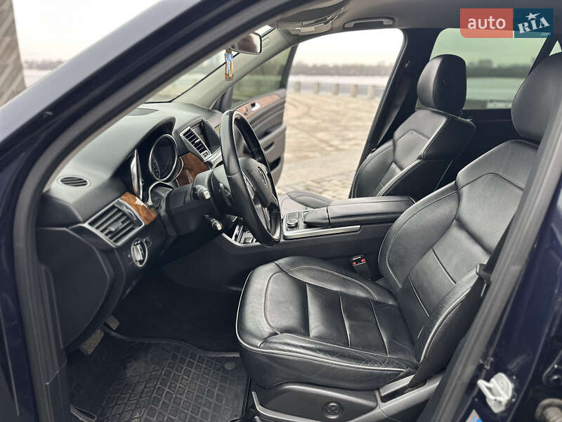Внедорожник / Кроссовер Mercedes-Benz M-Class 2012 в Киеве фото 23 Внедорожник / Кроссовер Mercedes-Benz M-Class 2012 в Киеве