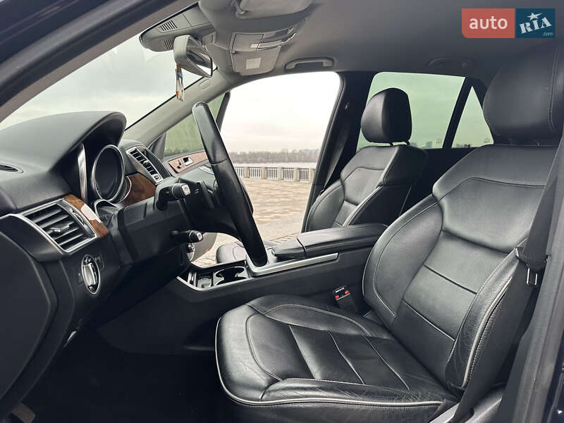 Внедорожник / Кроссовер Mercedes-Benz M-Class 2012 в Киеве фото 28 Внедорожник / Кроссовер Mercedes-Benz M-Class 2012 в Киеве