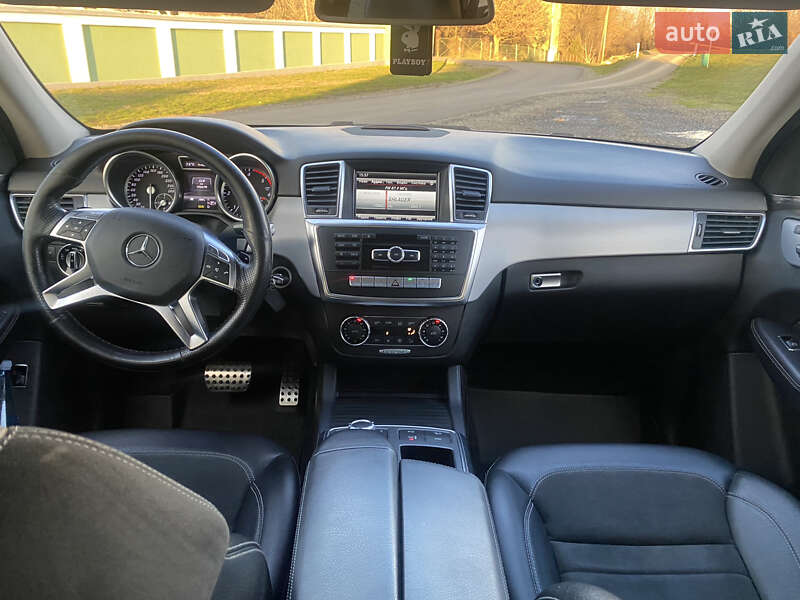 Внедорожник / Кроссовер Mercedes-Benz M-Class 2013 в Ужгороде