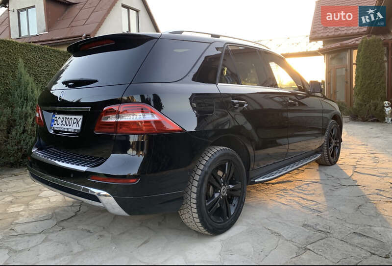 Позашляховик / Кросовер Mercedes-Benz M-Class 2012 в Луцьку фото 4 Позашляховик / Кросовер Mercedes-Benz M-Class 2012 в Луцьку