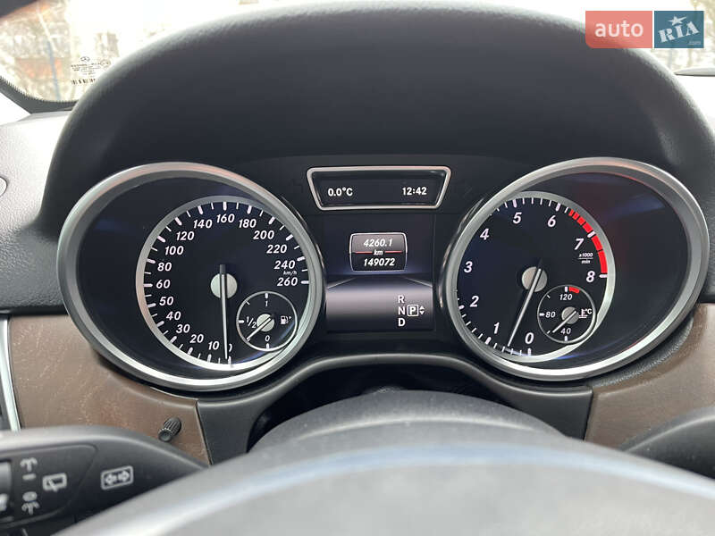 Позашляховик / Кросовер Mercedes-Benz M-Class 2014 в Фастові