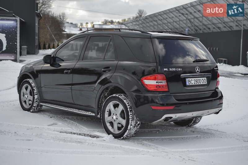 Позашляховик / Кросовер Mercedes-Benz M-Class 2009 в Самборі фото 3 Позашляховик / Кросовер Mercedes-Benz M-Class 2009 в Самборі