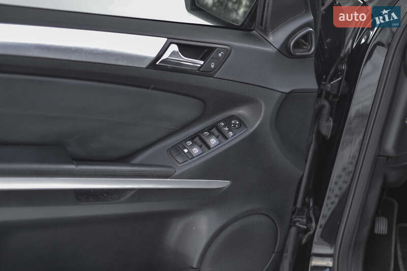 Позашляховик / Кросовер Mercedes-Benz M-Class 2009 в Самборі фото 13 Позашляховик / Кросовер Mercedes-Benz M-Class 2009 в Самборі