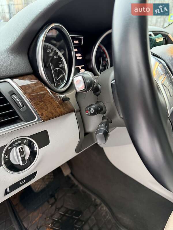 Внедорожник / Кроссовер Mercedes-Benz M-Class 2011 в Белой Церкви