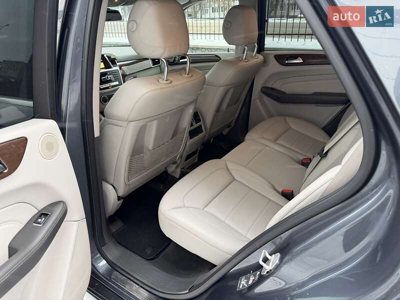 Внедорожник / Кроссовер Mercedes-Benz M-Class 2011 в Белой Церкви