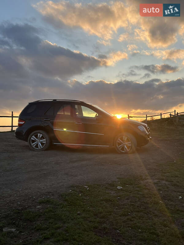 Позашляховик / Кросовер Mercedes-Benz M-Class 2008 в Львові
