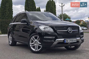 Позашляховик / Кросовер Mercedes-Benz M-Class 2011 в Києві