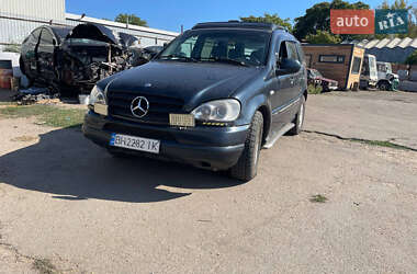 Внедорожник / Кроссовер Mercedes-Benz M-Class 2000 в Николаеве