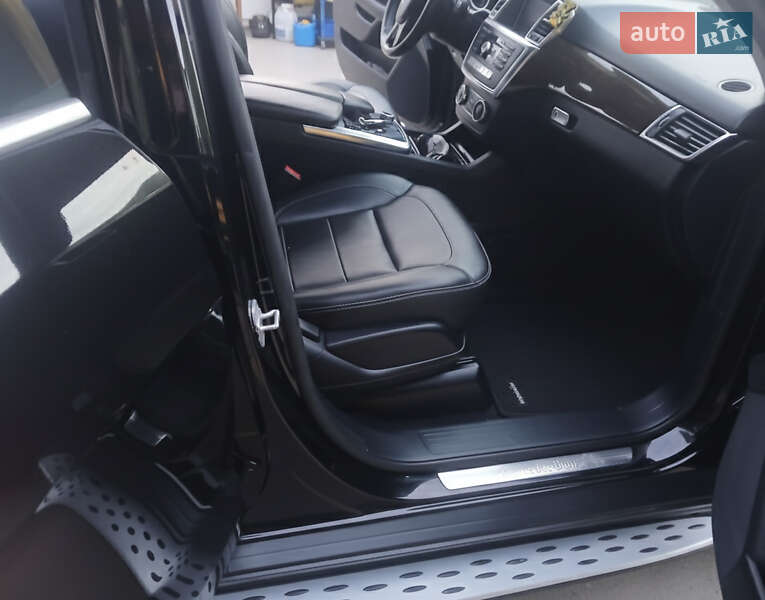 Позашляховик / Кросовер Mercedes-Benz M-Class 2012 в Хмельницькому