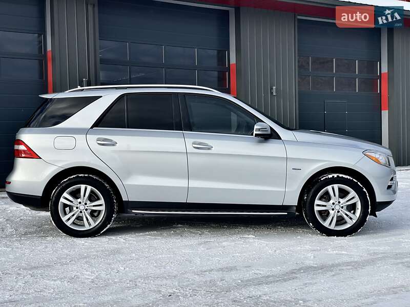 Позашляховик / Кросовер Mercedes-Benz M-Class 2012 в Ковелі