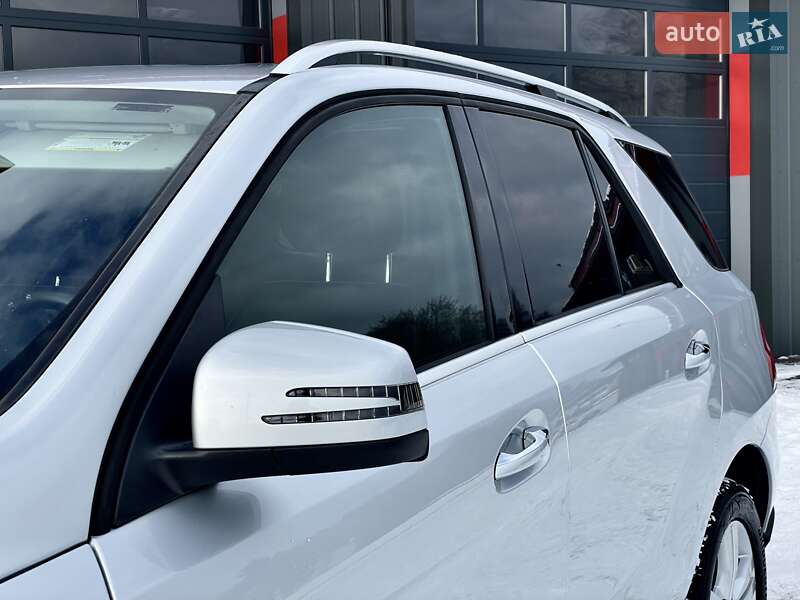 Позашляховик / Кросовер Mercedes-Benz M-Class 2012 в Ковелі