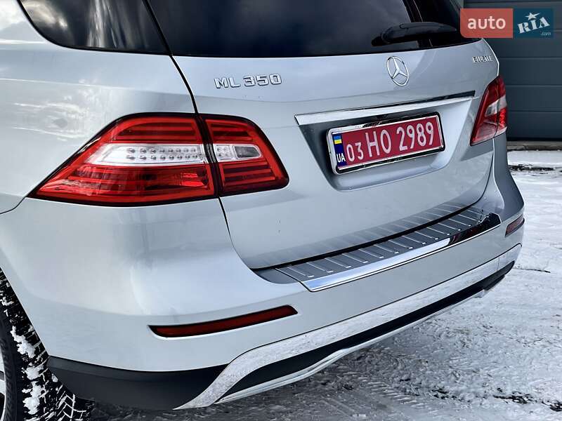 Позашляховик / Кросовер Mercedes-Benz M-Class 2012 в Ковелі