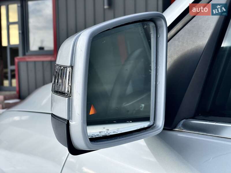 Позашляховик / Кросовер Mercedes-Benz M-Class 2012 в Ковелі