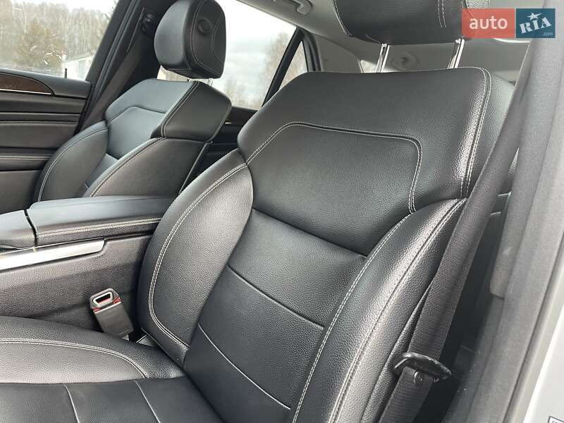 Позашляховик / Кросовер Mercedes-Benz M-Class 2012 в Ковелі