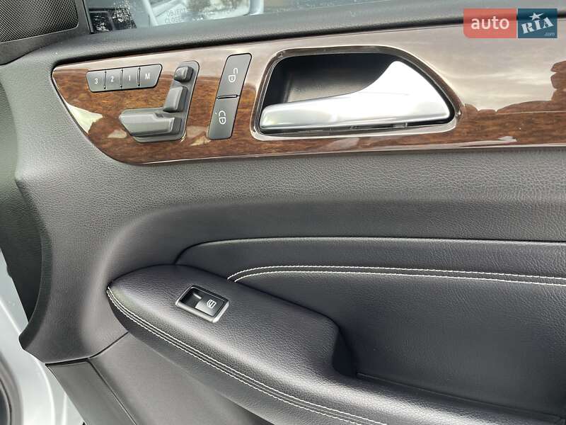 Позашляховик / Кросовер Mercedes-Benz M-Class 2012 в Ковелі