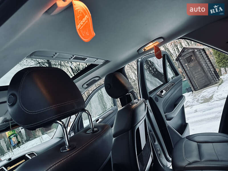 Позашляховик / Кросовер Mercedes-Benz M-Class 2011 в Солотвині