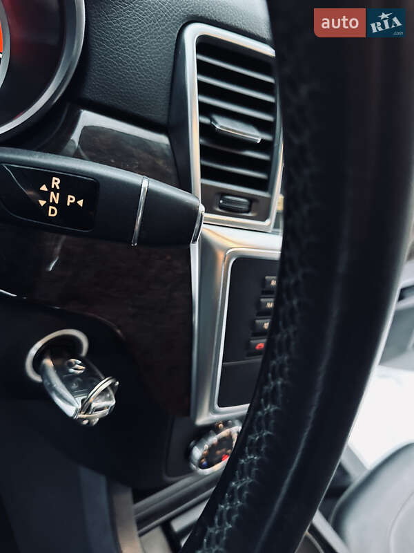 Позашляховик / Кросовер Mercedes-Benz M-Class 2011 в Солотвині