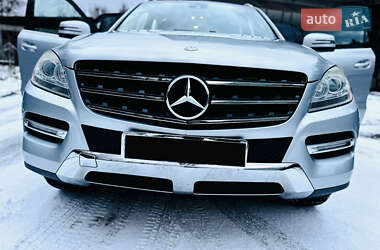 Позашляховик / Кросовер Mercedes-Benz M-Class 2011 в Солотвині