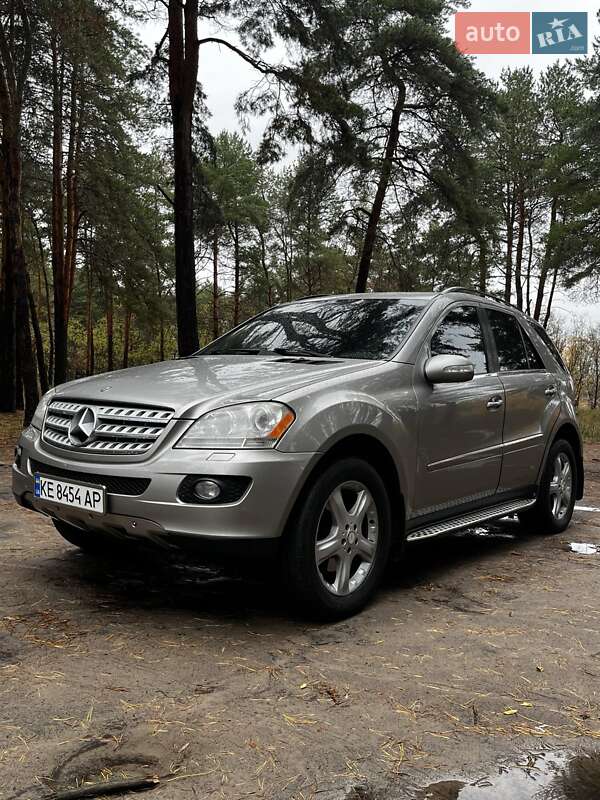 Позашляховик / Кросовер Mercedes-Benz M-Class 2008 в Кам'янському