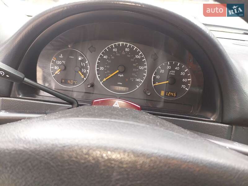 Позашляховик / Кросовер Mercedes-Benz M-Class 2001 в Ірпені