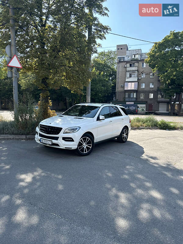 Mercedes-Benz M-Class 2012