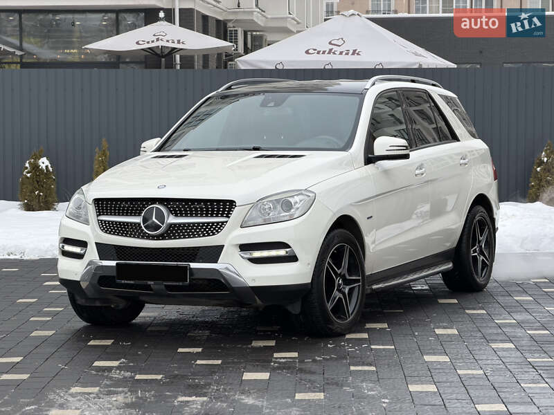 Mercedes-Benz M-Class 2012 Mercedes-Benz M-Class 2012