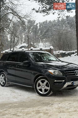 Внедорожник / Кроссовер Mercedes-Benz M-Class 2011 в Житомире