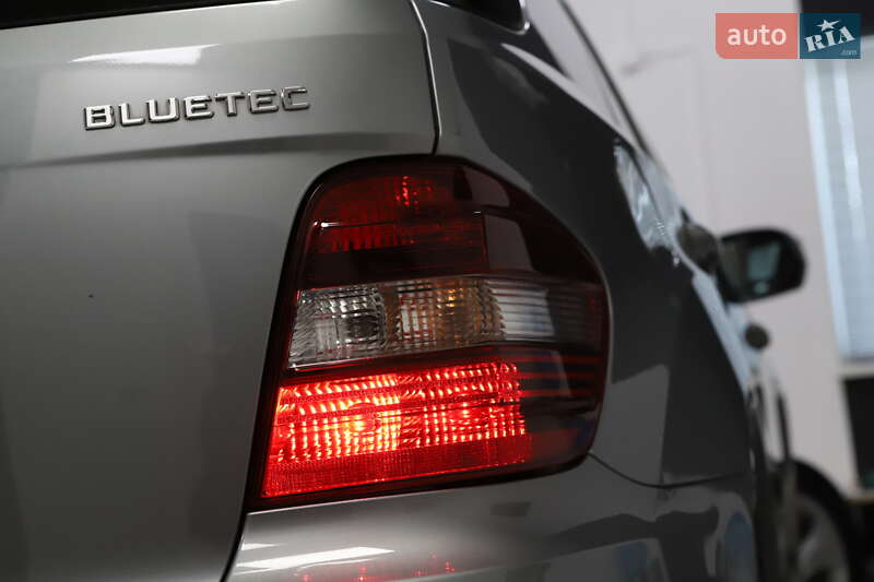 Внедорожник / Кроссовер Mercedes-Benz M-Class 2010 в Дрогобыче