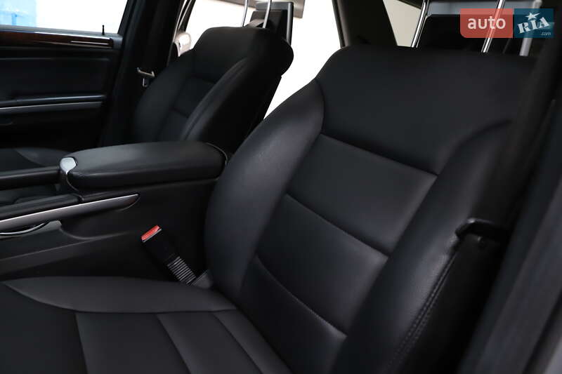 Внедорожник / Кроссовер Mercedes-Benz M-Class 2010 в Дрогобыче